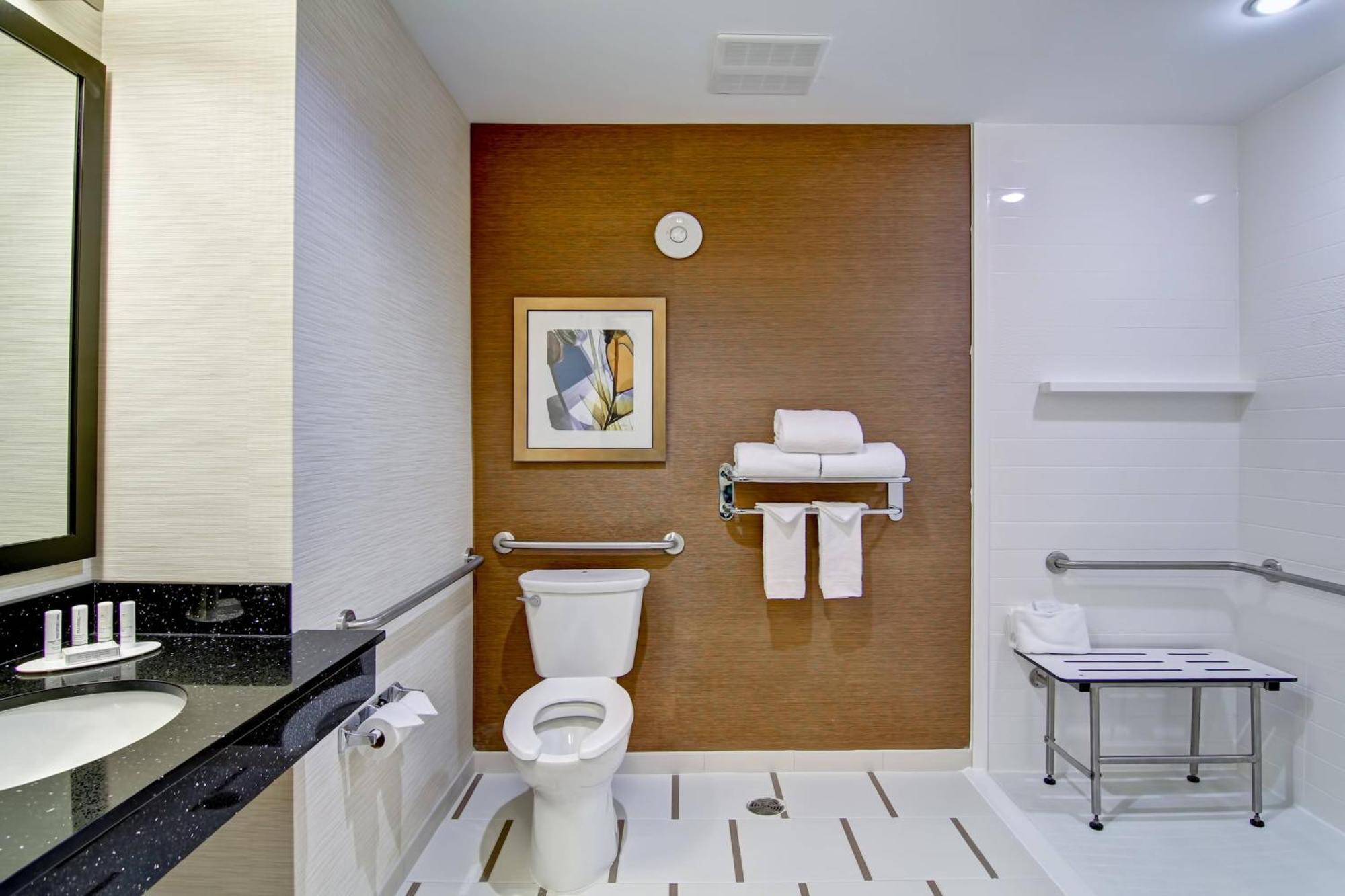 Fairfield Inn & Suites By Marriott Kamloops Eksteriør bilde