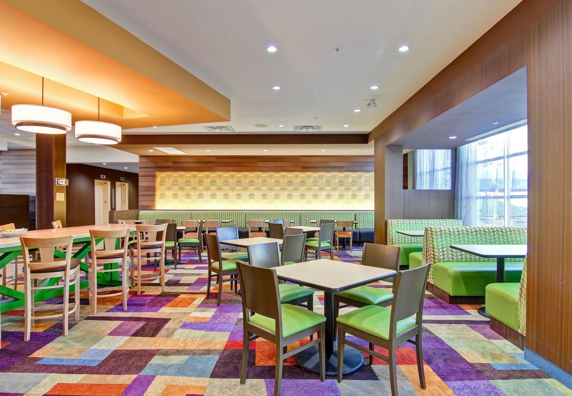 Fairfield Inn & Suites By Marriott Kamloops Eksteriør bilde